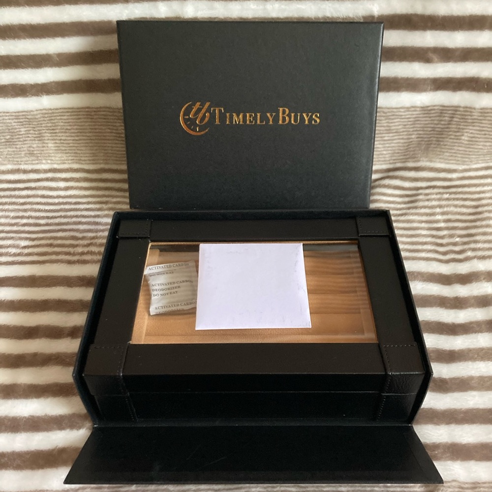 Black Leatherette Ring Case